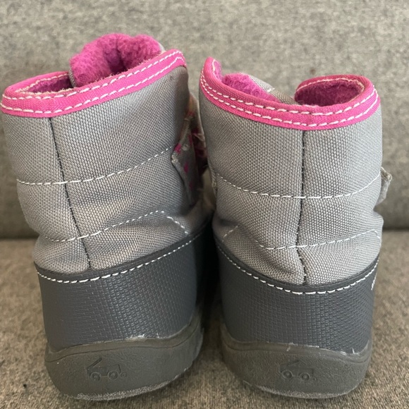 See Kai Run Gray and Pink Winter Boots - Picture 4 of 5